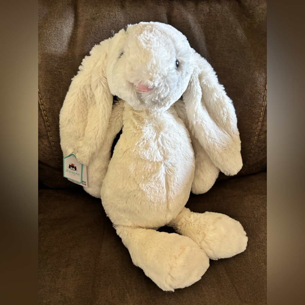 NWT- Jellycat Large Cream Bunny